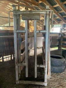 *31”x6’ squeeze chute