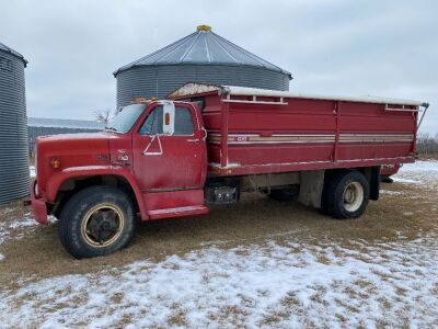 *GMC 7000 DSL Single axel Grain Truck