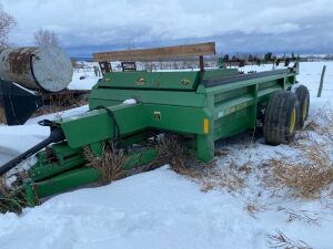 JD 785 t/a Hydro Push manure spreader