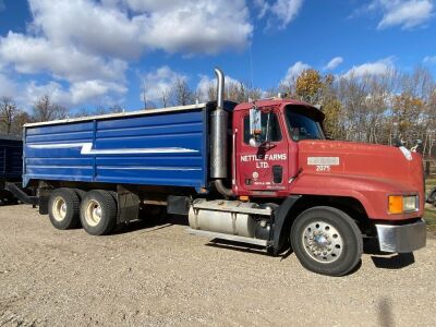 *1999 Mack CH600 Maxi Cruise T/A Grain Truck