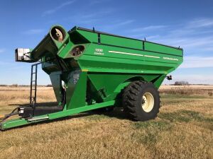 *J&M 1000 Grain Storm s/a grain cart