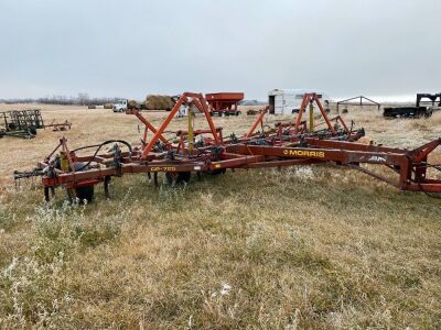 *27' Morris CP725 chisel plow